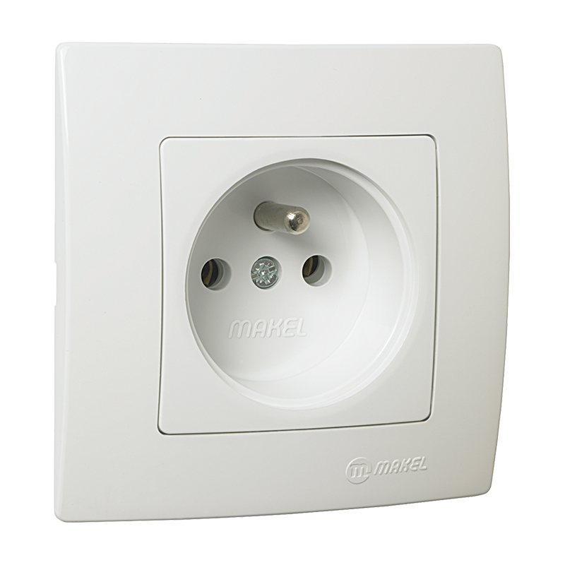 Socket Outlet with Earthing Pin and Child Protection