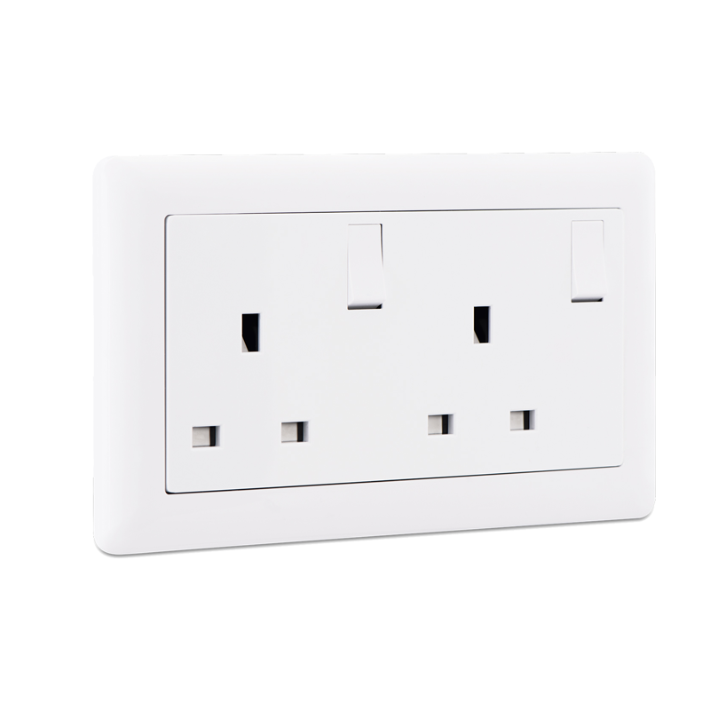 Double Socket Outlet Switched 2P