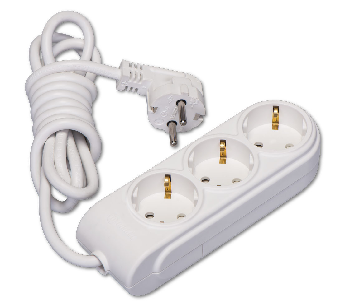 3 Gang Multiple Earthed Socket with Cable 2m.