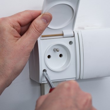 Makel IP44 & IP55 ile Gölgeli Yaşam Alanlarında Aydınlatma