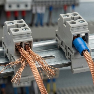 Elektrik Tesisatında Yapılan 10 Yaygın Hata ve Doğru Uygulama Yöntemleri