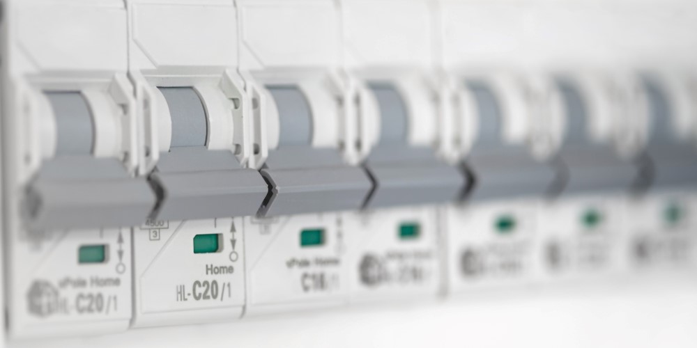 Electrical Safety in Industrial Environments: The Importance of Modular Switchgear Devices