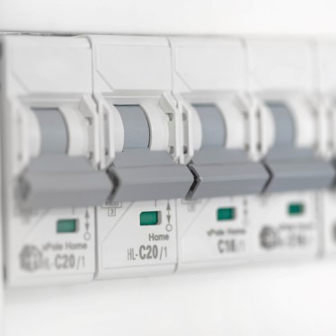 Electrical Safety in Industrial Environments: The Importance of Modular Switchgear Devices